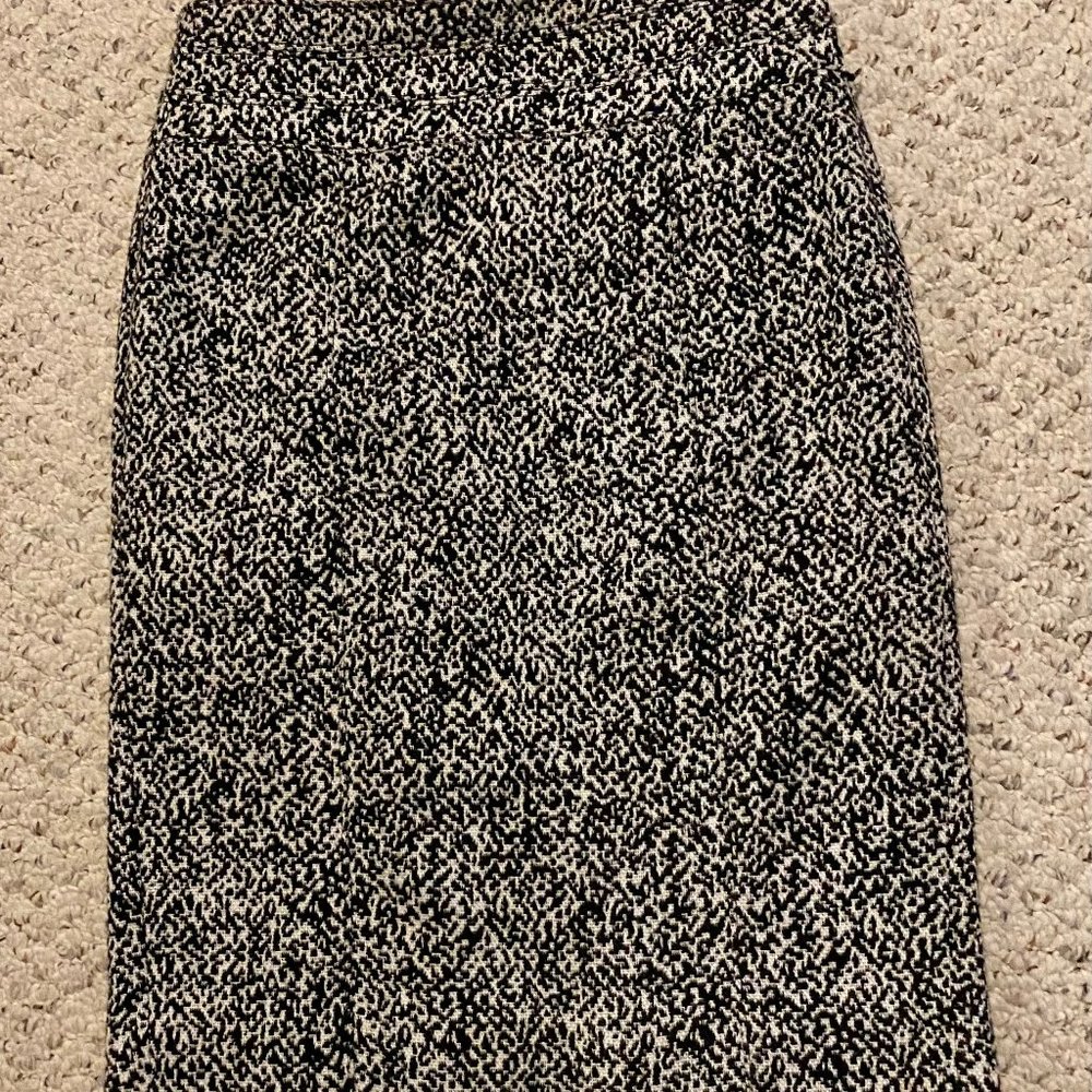 WHBM  skirt size 2